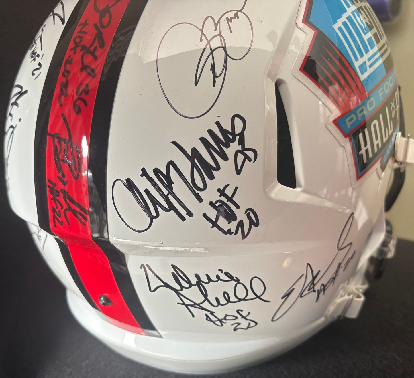 Hall of Fame Helmet Signed by 20 from 2020 2021 2022 HOF Class w/ Peyton Manning