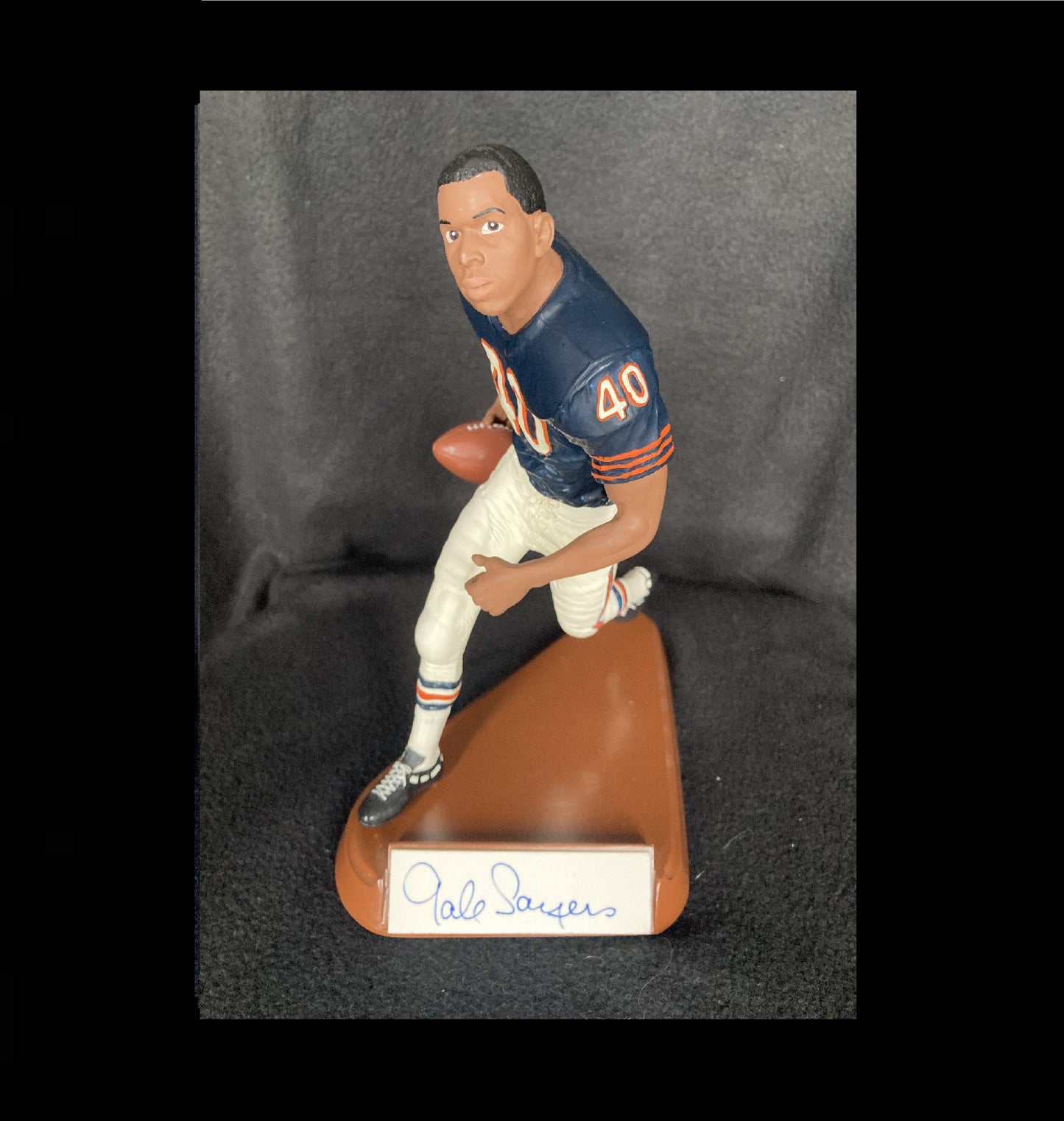 Gale Sayers Signed Chicago Bears Salvino Autographed Figurine Statue #/1000