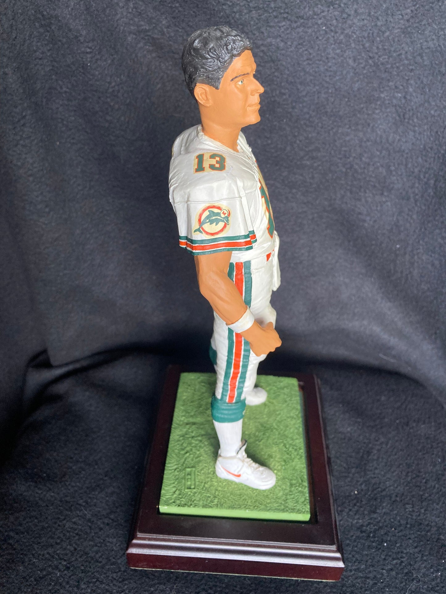 Dan Marino Signed Miami Dolphins The Art of Sport Figurine /500 Upper Deck UDA