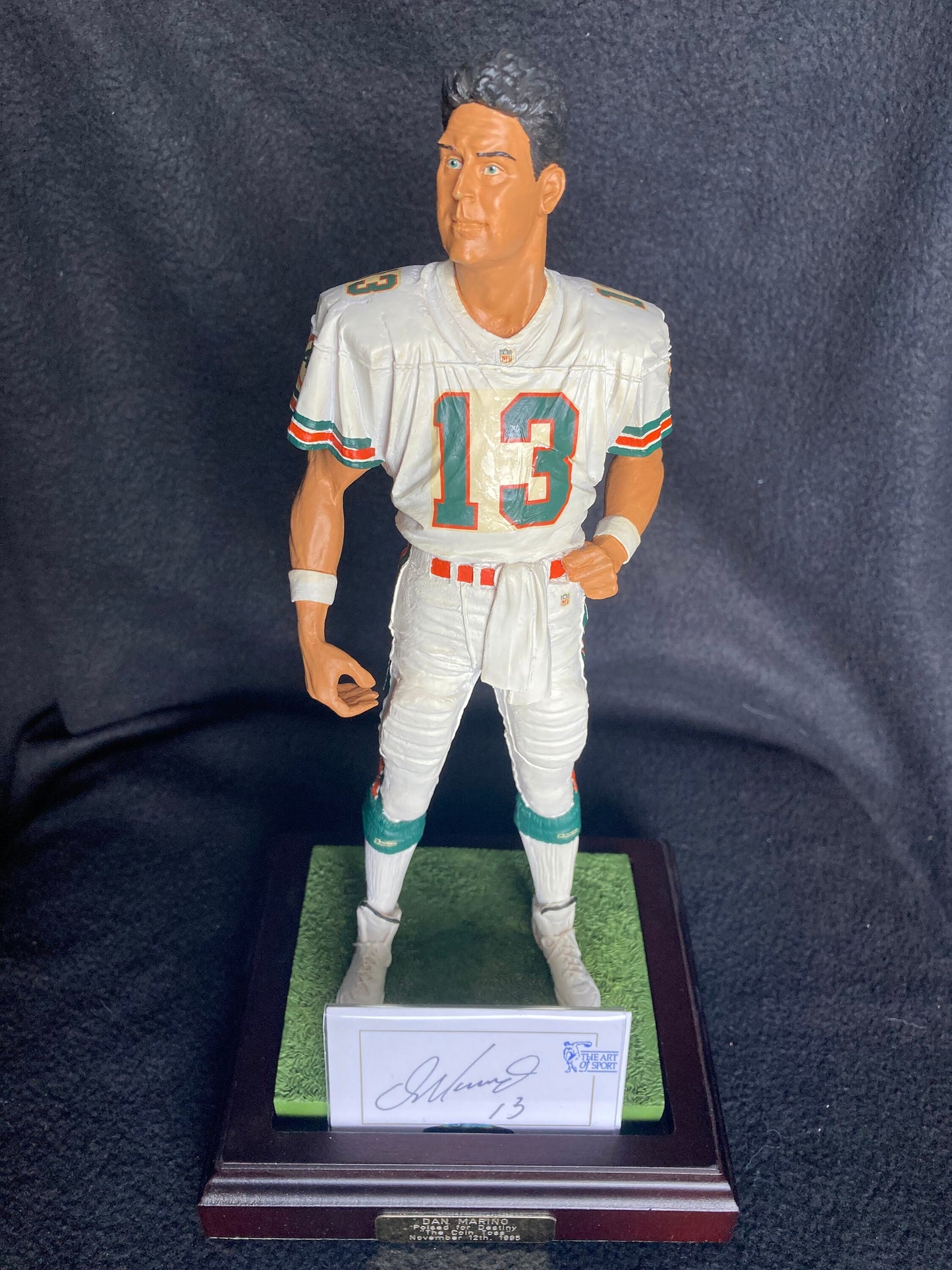 Dan Marino Signed Miami Dolphins The Art of Sport Figurine /500 Upper Deck UDA