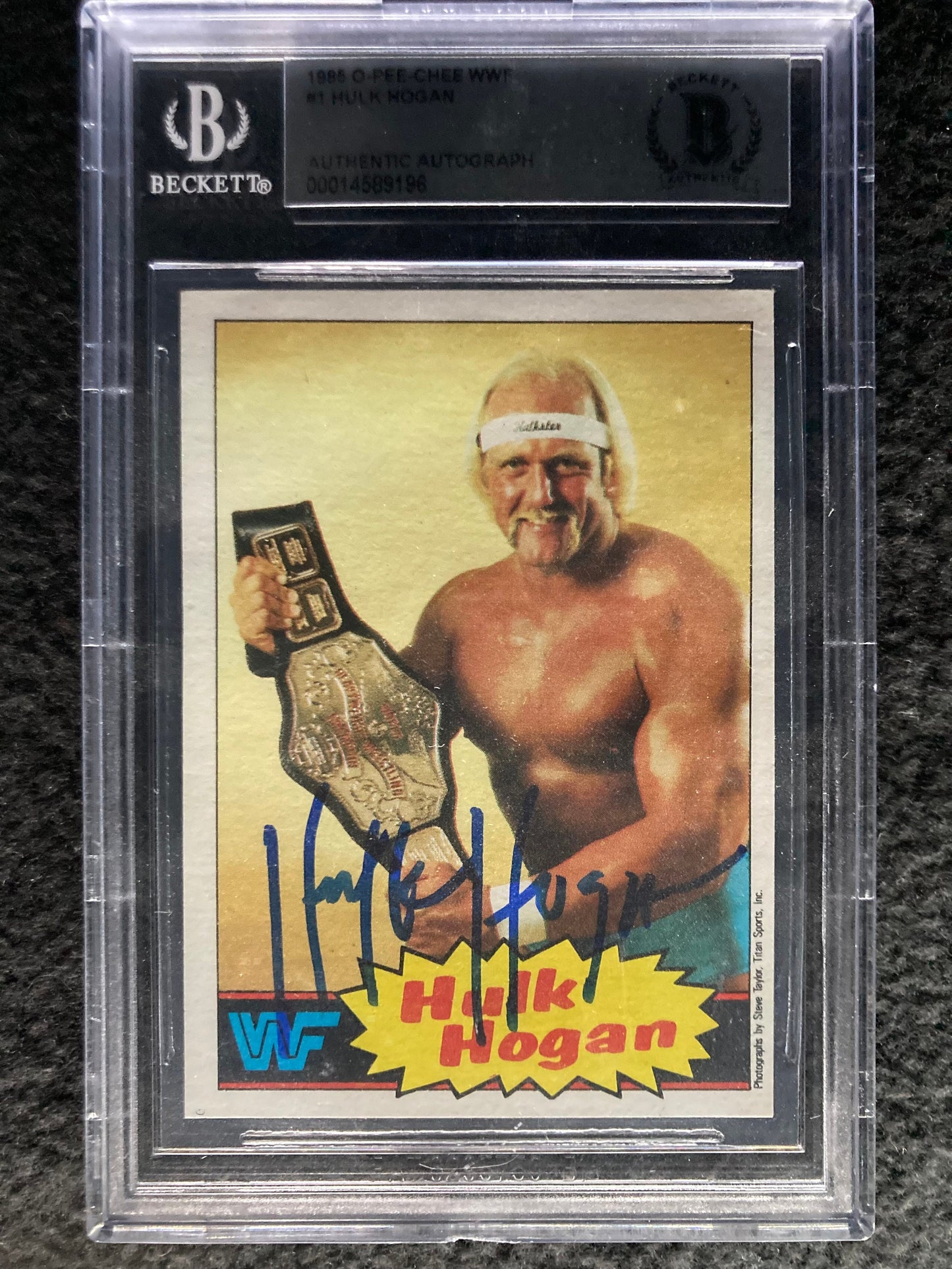 Hulk Hogan 1985 O-Pee-Chee WWF #1 Signed Rookie Card BAS Beckett Autographed